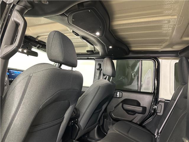 2024 Jeep Wrangler Willys (Stk: 43528J) in Belleville - Image 8 of 27