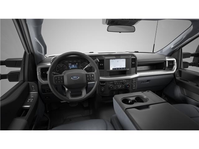 2026 Ford F-550 Chassis XL (Stk: 26AF6446) in Airdrie - Image 6 of 7