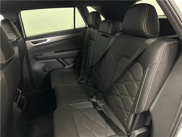 2025 Volkswagen Atlas Cross Sport 2.0 TSI Comfortline (Stk: 43606J) in Belleville - Image 7 of 27