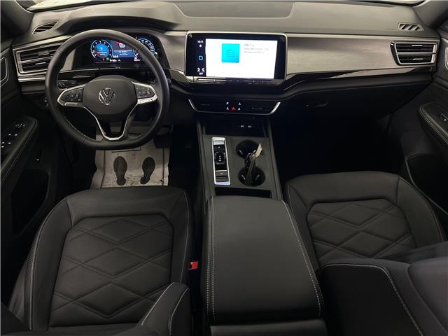 2025 Volkswagen Atlas Cross Sport 2.0 TSI Comfortline (Stk: 43606J) in Belleville - Image 10 of 27