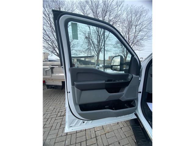 2026 Ford F-550 Chassis  (Stk: 2601460) in Ottawa - Image 8 of 20