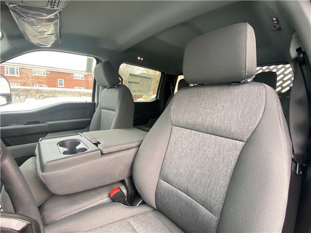 2026 Ford F-550 Chassis  (Stk: 2601460) in Ottawa - Image 10 of 20