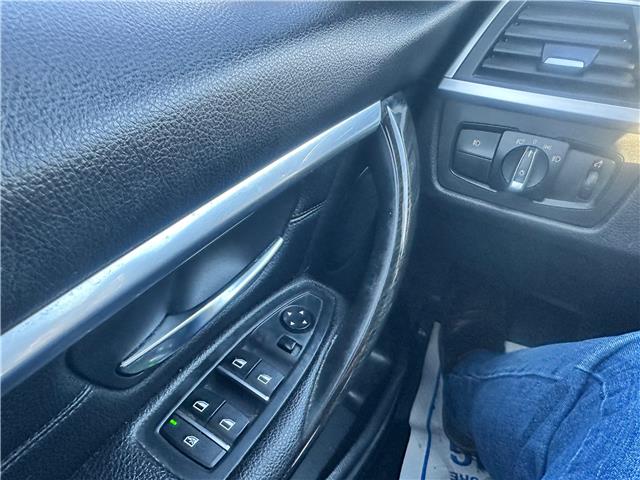 2017 BMW 330i xDrive (Stk: B003813) in Scarborough - Image 14 of 17