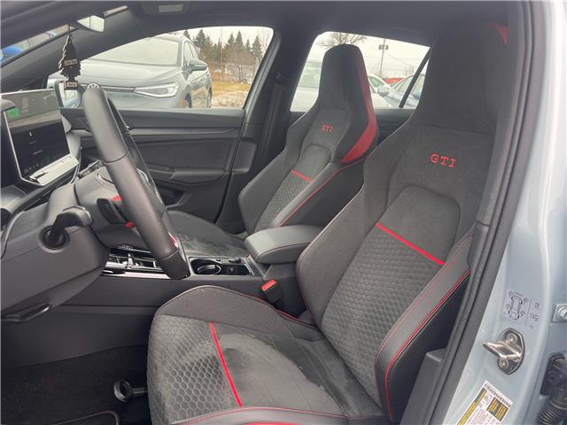 2025 Volkswagen Golf GTI Base (Stk: VU1676) in Sarnia - Image 8 of 16