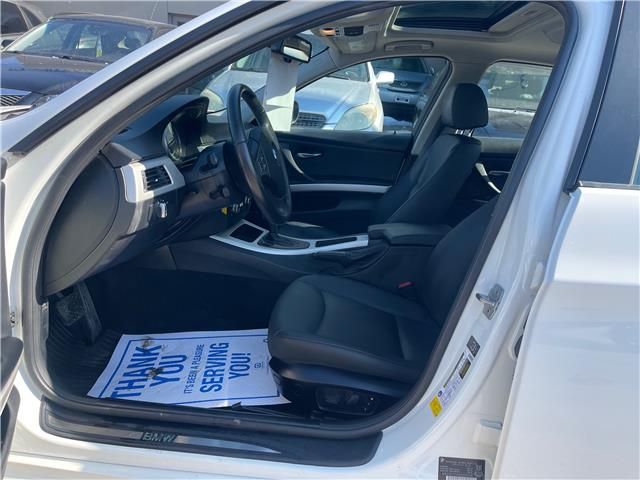 2011 BMW 323i  (Stk: B936368) in Scarborough - Image 9 of 19