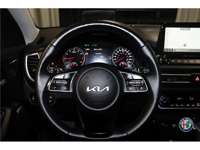 2023 Kia Seltos SX Turbo w/Black Interior (Stk: 26608a) in Edmonton - Image 6 of 22
