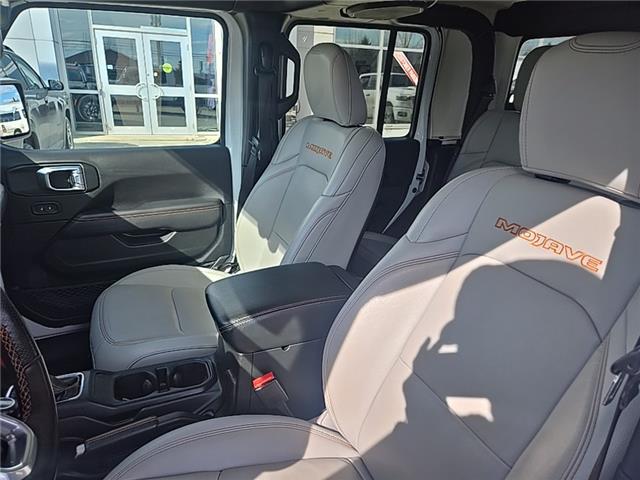 2023 Jeep Gladiator Mojave (Stk: U2604) in Miramichi - Image 10 of 13