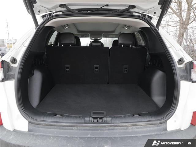 2022 Ford Escape Titanium Hybrid (Stk: P6537) in London - Image 11 of 26