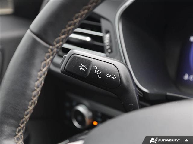 2022 Ford Escape Titanium Hybrid (Stk: P6537) in London - Image 15 of 26