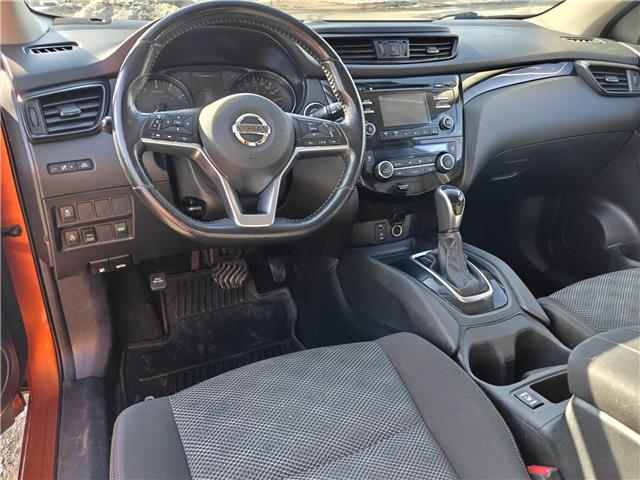 2018 Nissan Qashqai SV in Ottawa - Image 2 of 8