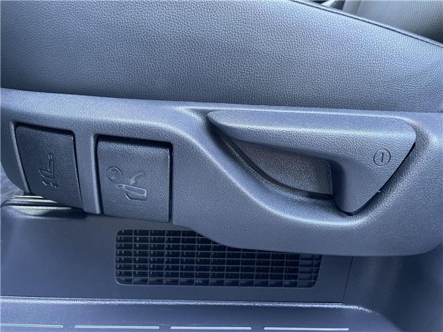 2025 Toyota Grand Highlander Hybrid XLE (Stk: 12108061A) in Concord - Image 26 of 44