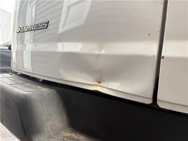 2018 Chevrolet Express 2500 Work Van in Sussex - Image 10 of 12