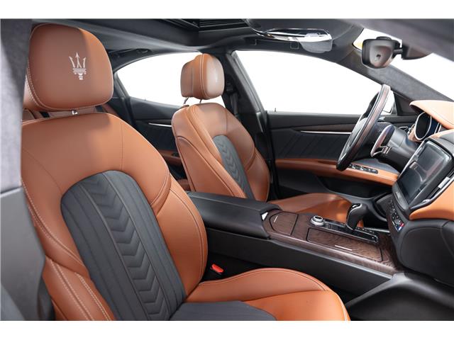 2017 Maserati Ghibli S Q4 (Stk: UC2272) in Calgary - Image 18 of 29