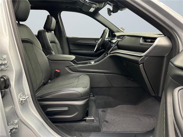 2025 Jeep Grand Cherokee Laredo (Stk: 40540) in Lethbridge - Image 15 of 15