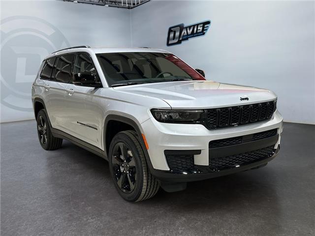 2025 Jeep Grand Cherokee L Laredo (Stk: 40794) in Lethbridge - Image 7 of 15