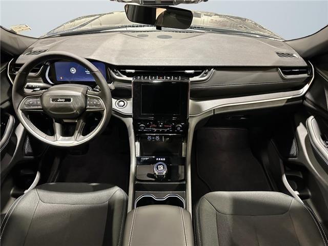 2025 Jeep Grand Cherokee Laredo (Stk: 40990) in Lethbridge - Image 10 of 15