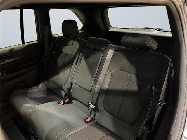 2025 Jeep Grand Cherokee Laredo (Stk: 40990) in Lethbridge - Image 13 of 15