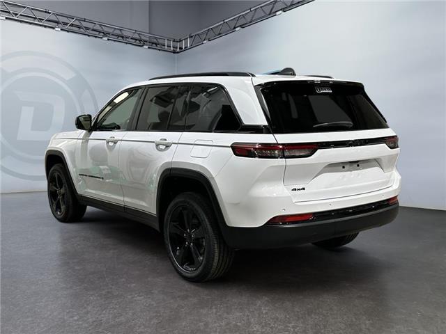 2025 Jeep Grand Cherokee Laredo (Stk: 40833) in Lethbridge - Image 3 of 15
