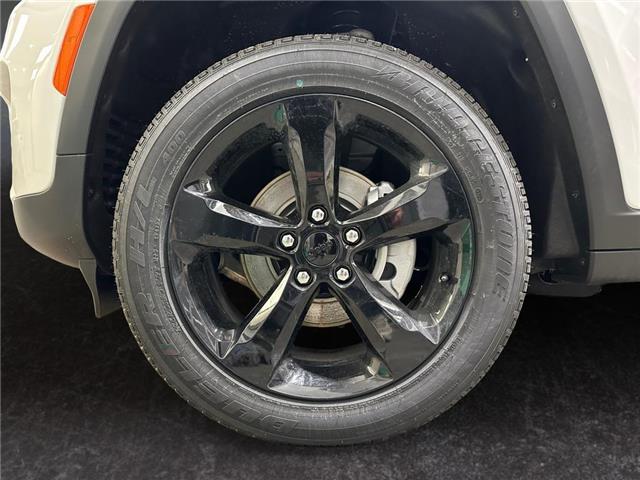 2025 Jeep Grand Cherokee Laredo (Stk: 40833) in Lethbridge - Image 14 of 15