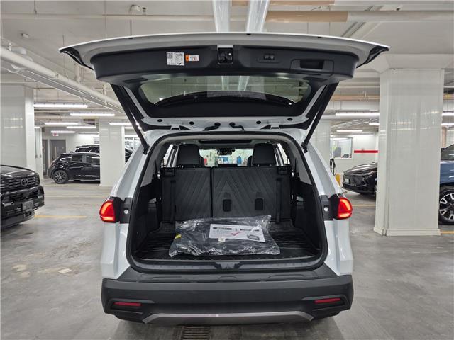 2026 Toyota Grand Highlander Limited (Stk: 10120185A) in Markham - Image 31 of 36