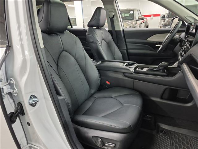 2026 Toyota Grand Highlander Limited (Stk: 10120185A) in Markham - Image 35 of 36