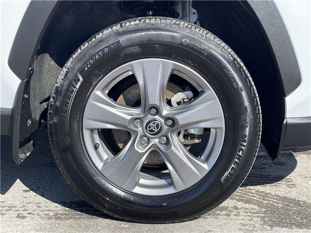 2025 Toyota RAV4 Hybrid XLE (Stk: 12108083A) in Concord - Image 13 of 43