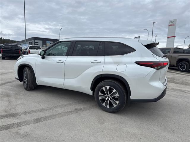 2026 Toyota Highlander XLE (Stk: S601030) in Cranbrook - Image 3 of 21