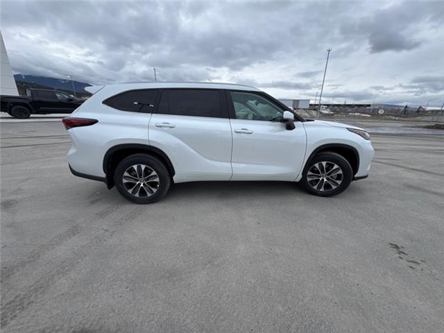 2026 Toyota Highlander XLE (Stk: S601030) in Cranbrook - Image 6 of 21