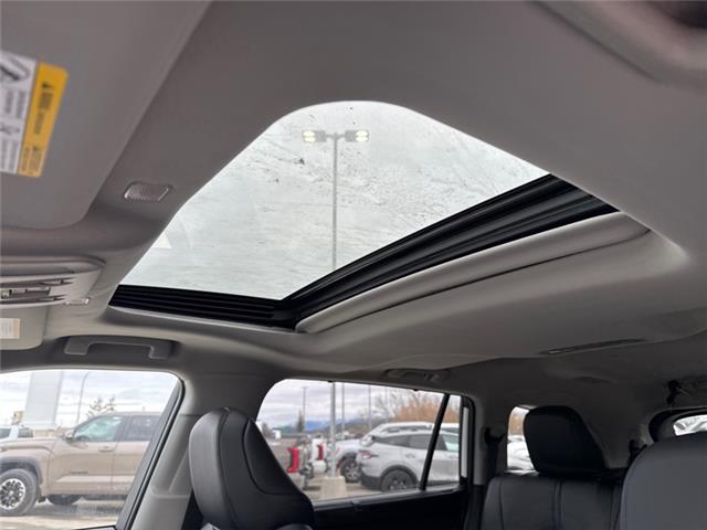 2026 Toyota Highlander XLE (Stk: S601030) in Cranbrook - Image 18 of 21