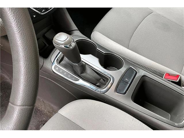 2018 Chevrolet Cruze LT Auto (Stk: 24933U) in Calgary - Image 14 of 32