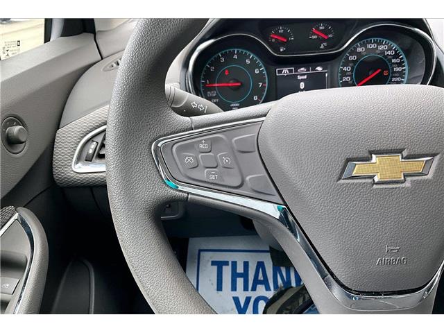 2018 Chevrolet Cruze LT Auto (Stk: 24933U) in Calgary - Image 19 of 32