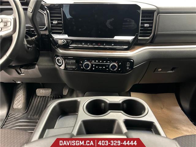 2025 Chevrolet Silverado 3500HD LT (Stk: 303057) in Lethbridge - Image 11 of 15 2025 Chevrolet Silverado 3500HD LT (Stk: 303057) in Lethbridge - Image 11 of 15