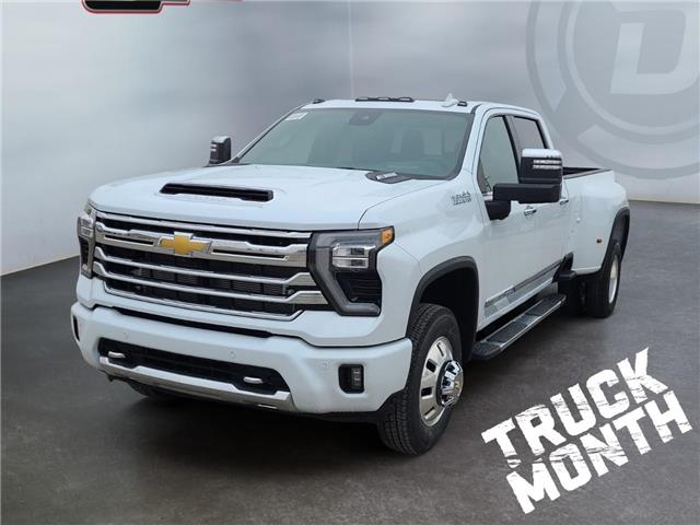 2026 Chevrolet Silverado 3500HD High Country (Stk: 380496) in Claresholm - Image 1 of 15