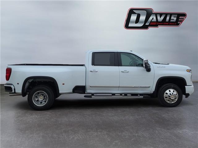 2026 Chevrolet Silverado 3500HD High Country (Stk: 380496) in Claresholm - Image 6 of 15