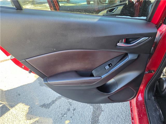 2018 Mazda Mazda3 50th Anniversary Edition in Kemptville - Image 10 of 14