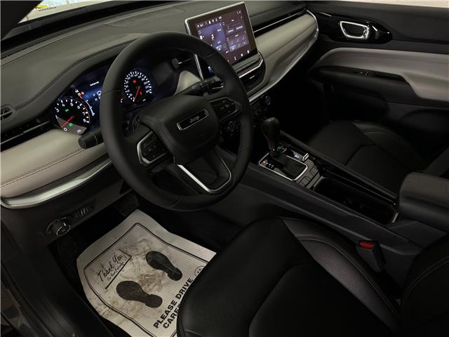 2024 Jeep Compass Limited (Stk: 43602J) in Belleville - Image 13 of 28