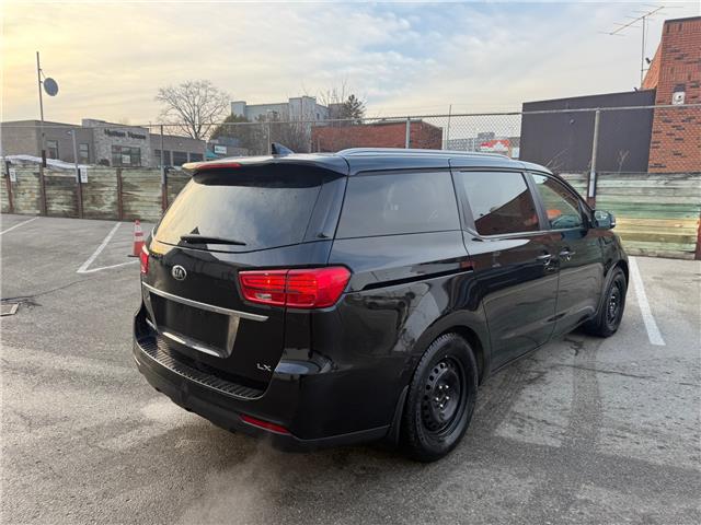 2020 Kia Sedona LX (Stk: 174434) in London - Image 5 of 7
