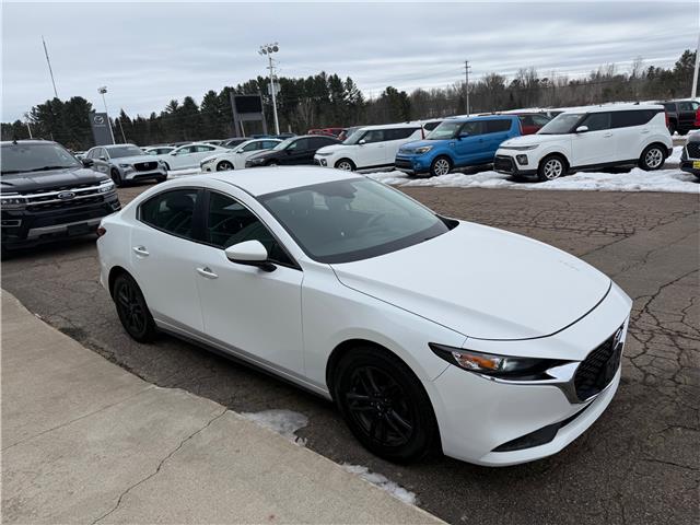 2022 Mazda Mazda3 GX (Stk: 24760) in Pembroke - Image 7 of 24 2022 Mazda Mazda3 GX (Stk: 24760) in Pembroke - Image 7 of 24