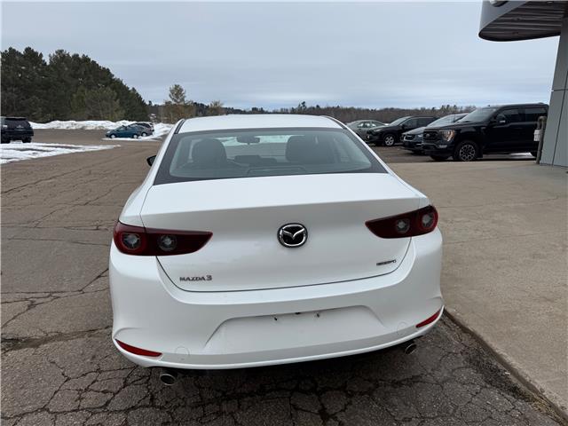 2022 Mazda Mazda3 GX (Stk: 24760) in Pembroke - Image 12 of 24 2022 Mazda Mazda3 GX (Stk: 24760) in Pembroke - Image 12 of 24