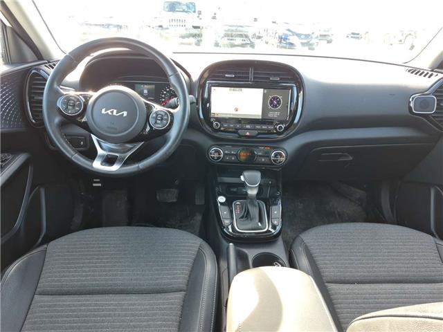 2022 Kia Soul EX Premium (Stk: 43668J) in Belleville - Image 2 of 8