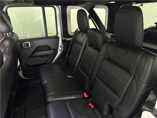2023 Jeep Wrangler Sahara (Stk: 43558J) in Belleville - Image 7 of 26