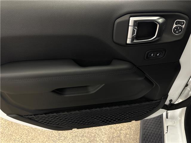 2023 Jeep Wrangler Sahara (Stk: 43558J) in Belleville - Image 14 of 26