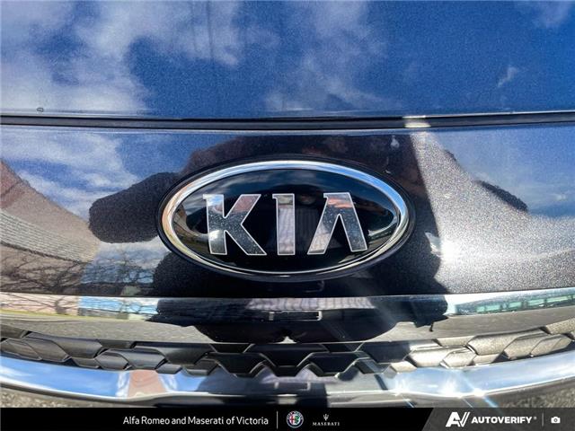 2019 Kia Sedona LX (Stk: 308781) in Victoria - Image 9 of 25