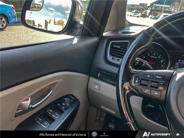 2019 Kia Sedona LX (Stk: 308781) in Victoria - Image 17 of 25