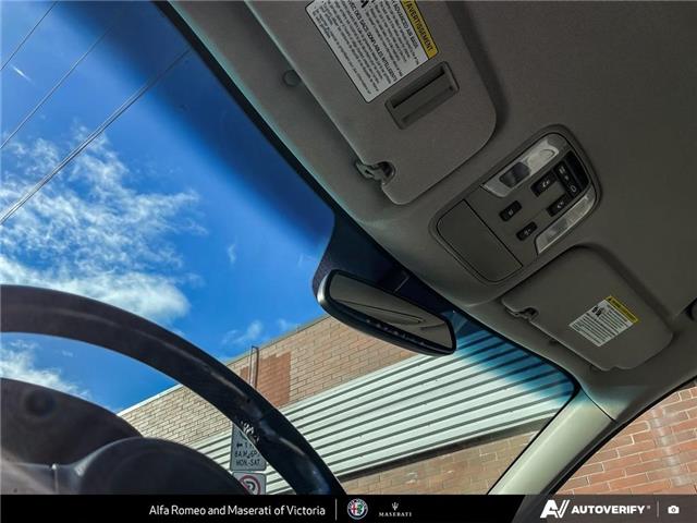 2019 Kia Sedona LX (Stk: 308781) in Victoria - Image 21 of 25