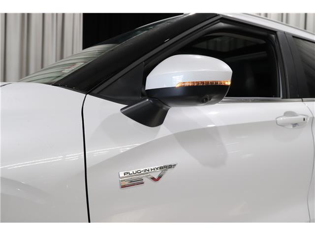 2026 Mitsubishi Outlander Plug-In Hybrid SEL (Stk: P26342) in Edmonton - Image 9 of 33