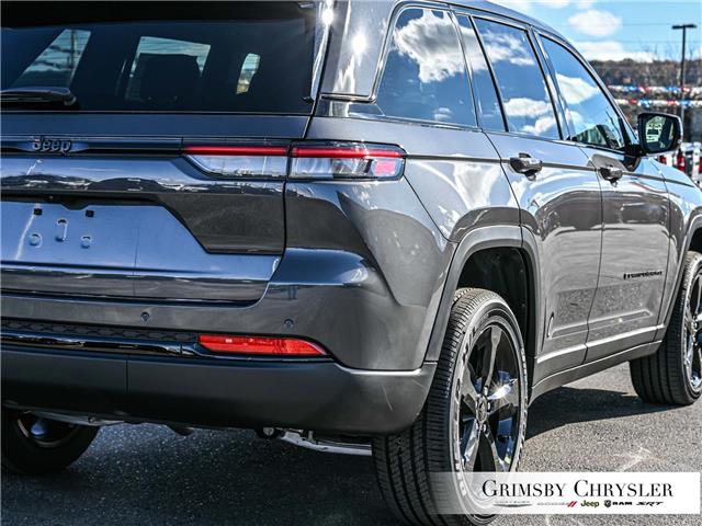 2025 Jeep Grand Cherokee Laredo (Stk: N25199) in Grimsby - Image 11 of 32