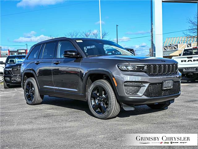 2025 Jeep Grand Cherokee Laredo (Stk: N25199) in Grimsby - Image 13 of 32
