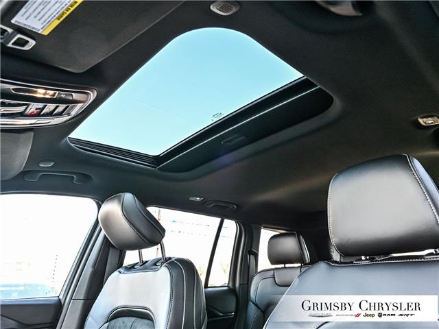 2025 Jeep Grand Cherokee Laredo (Stk: N25199) in Grimsby - Image 27 of 32