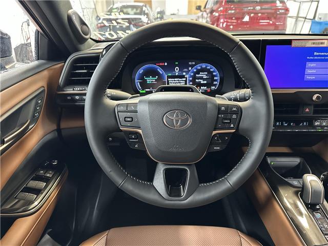 2026 Toyota Crown Signia Limited (Stk: 10119839) in Markham - Image 10 of 20